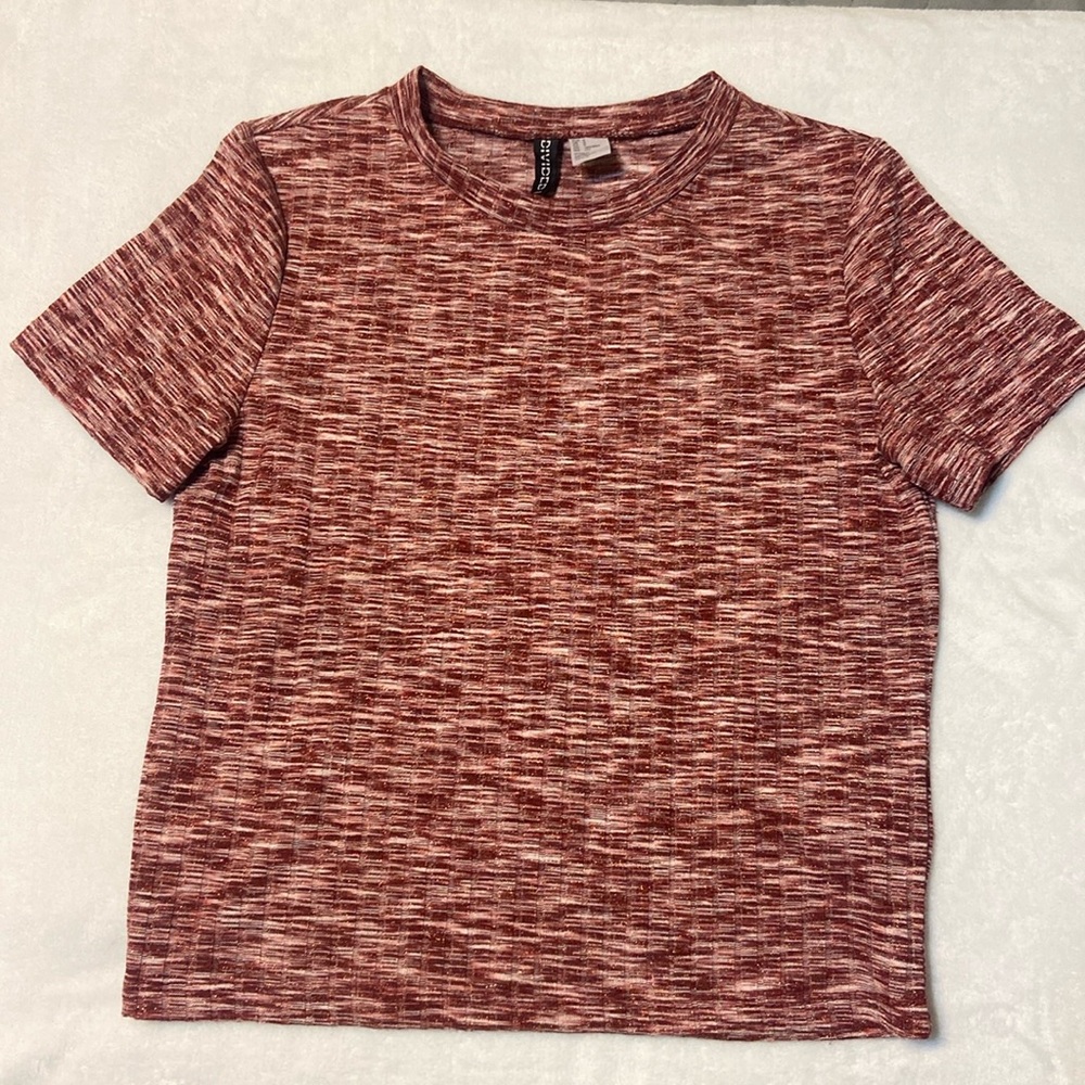 H&M crew neck shirt, maroon, size small